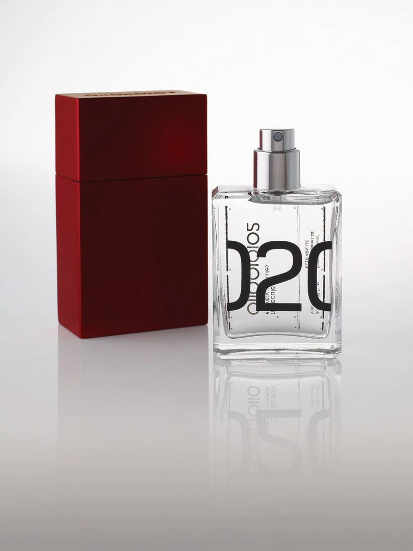Escentric Molecules 'Molecule 02 Travel' Fragrance 3 Escentric Molecules 'Molecule 02 Travel' Fragrance