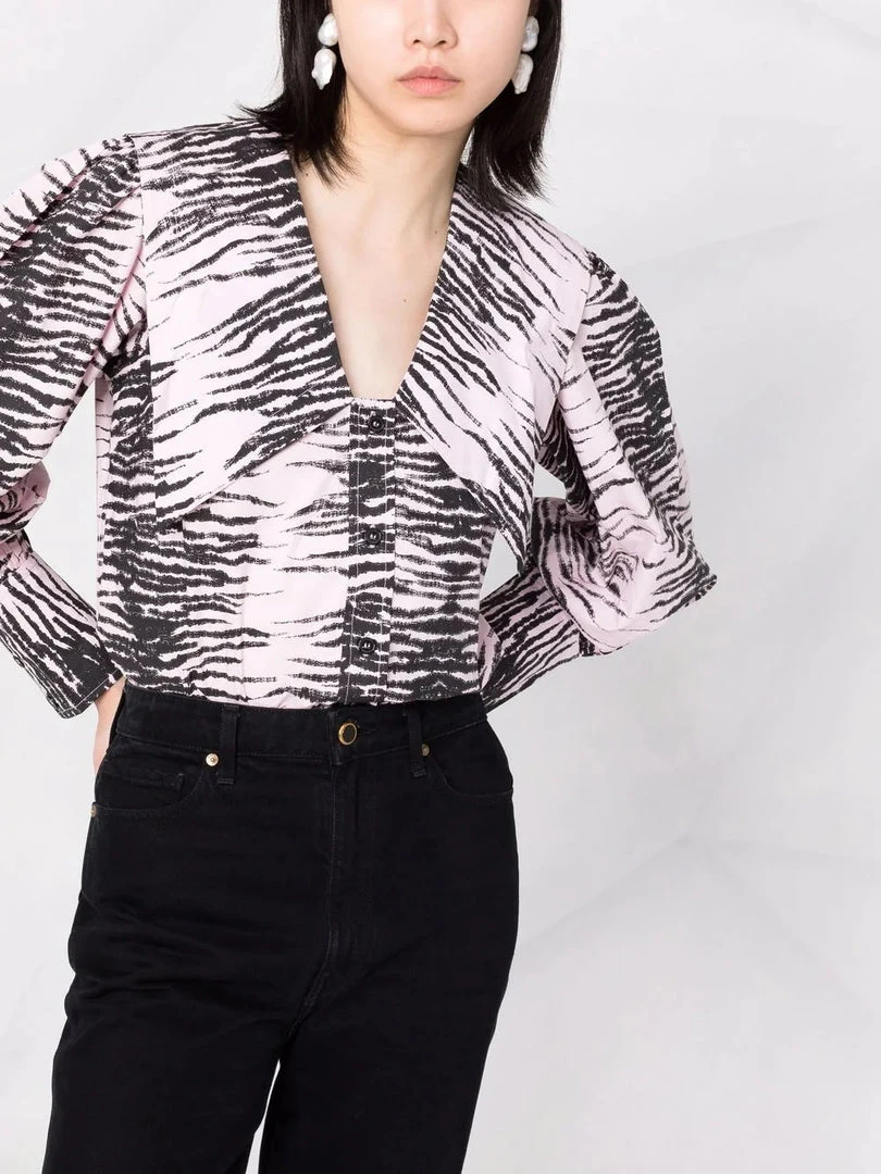 Ganni 'Zebra Stripe Shirt' 13 Ganni 'Zebra Stripe Shirt'
