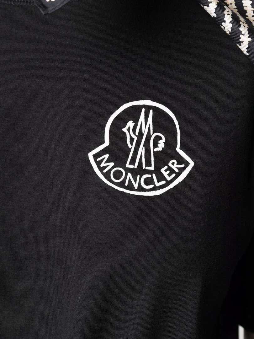 Moncler Black And White 'Logo Printed T-Shirt' 7 Moncler Black And White 'Logo Printed T-Shirt'
