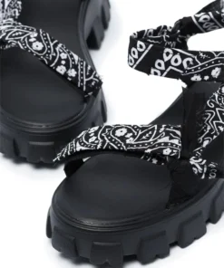 Arizona Love 'Trekky Platform' Sandals