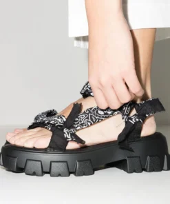 Arizona Love 'Trekky Platform' Sandals
