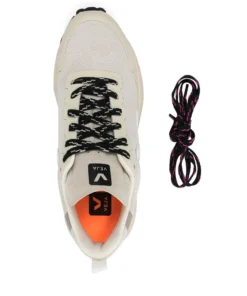 VEJA 'V' Trainers